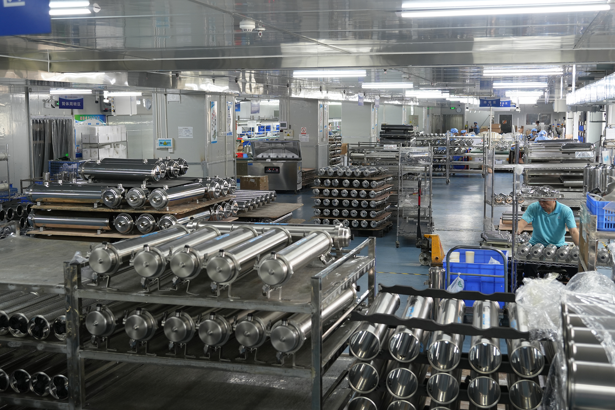 Chengrong assembly and final inspection workshop for ultrafiltration whole house water filtration systems