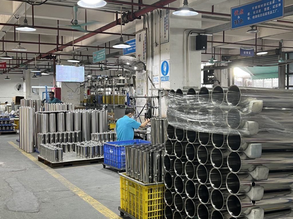 Chengrong Factory’s metalworking workshop