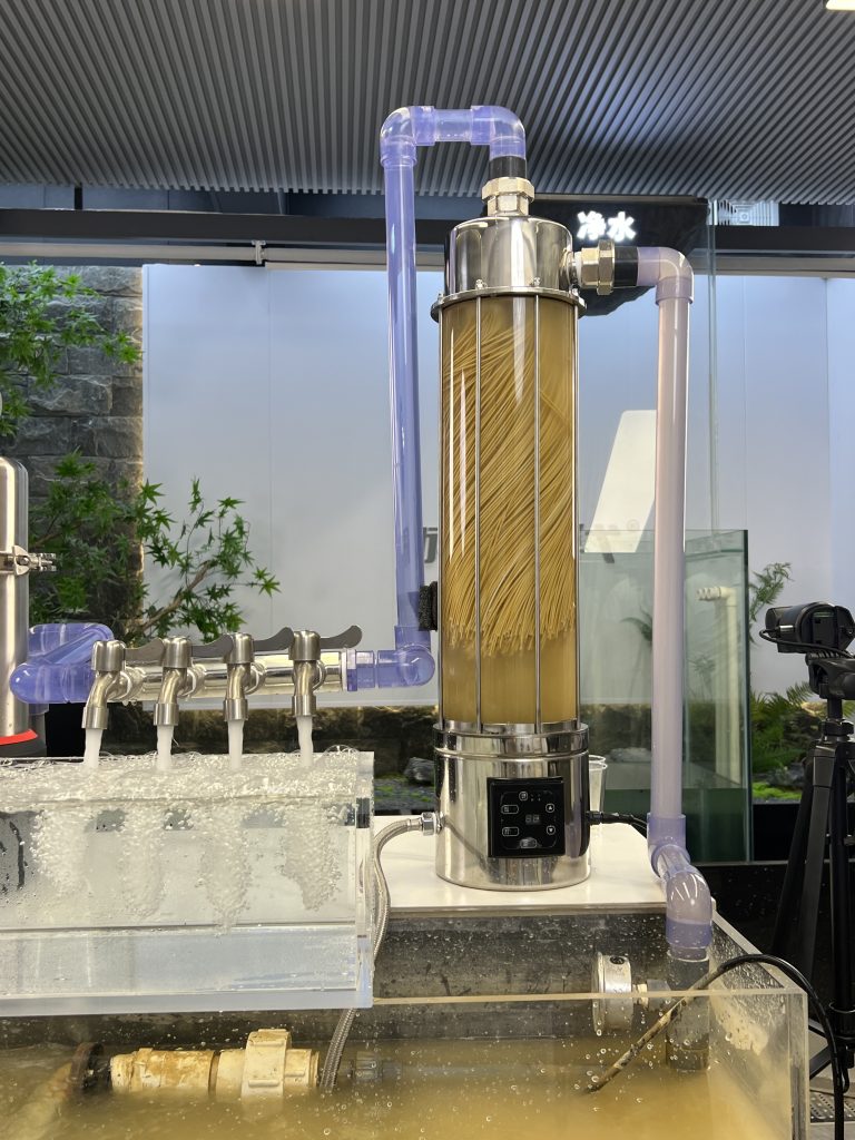 ChengrongTimes smart rotary-cleaning whole-house ultrafiltration water filter with 0.1-micron filtration for removing fine suspended particles and improving water quality throughout the home.