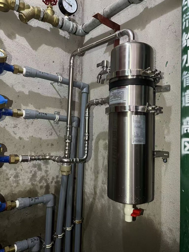 ChengrongTimes stainless steel whole house ultrafiltration system installed in a residential community well pump room