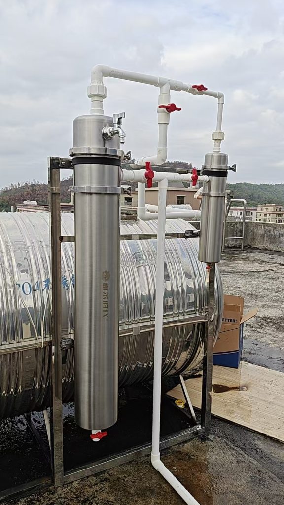 ChengrongTimes whole house ultrafiltration system installed on a residential rooftop upstream of the water storage tank