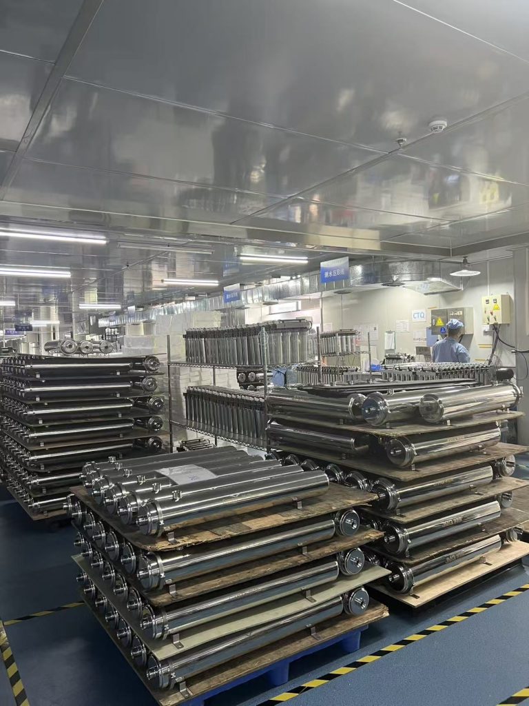 Stainless steel filter housings produced at ChengrongTimes ultrafiltration factory using genuine 304 stainless steel materials with strict quality control